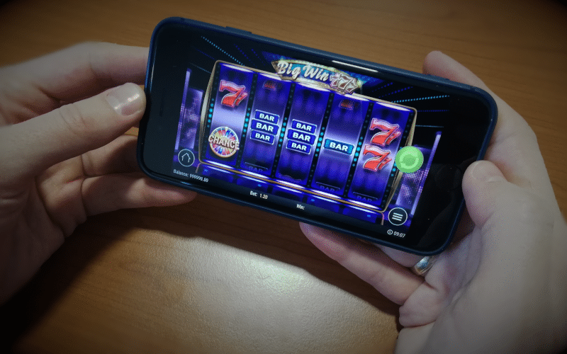 Playing slots on mobile