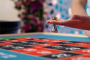 Casino roulette table